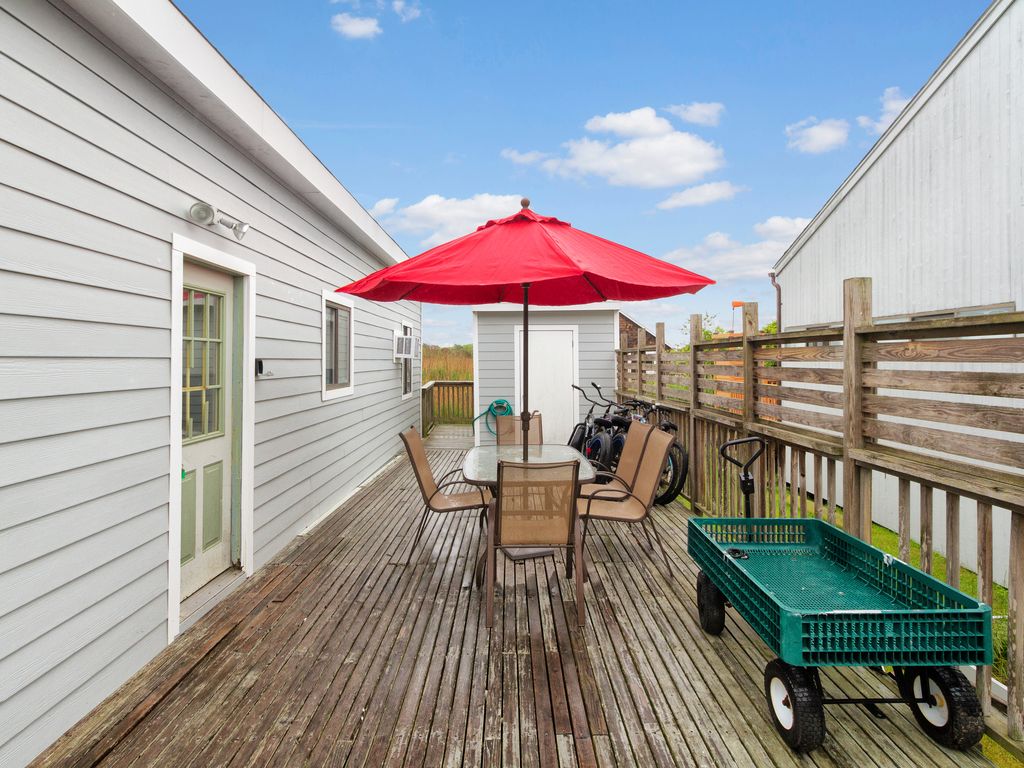 Good news for procrastinators You can still rent a place on Fire Island for Labor Day weekend